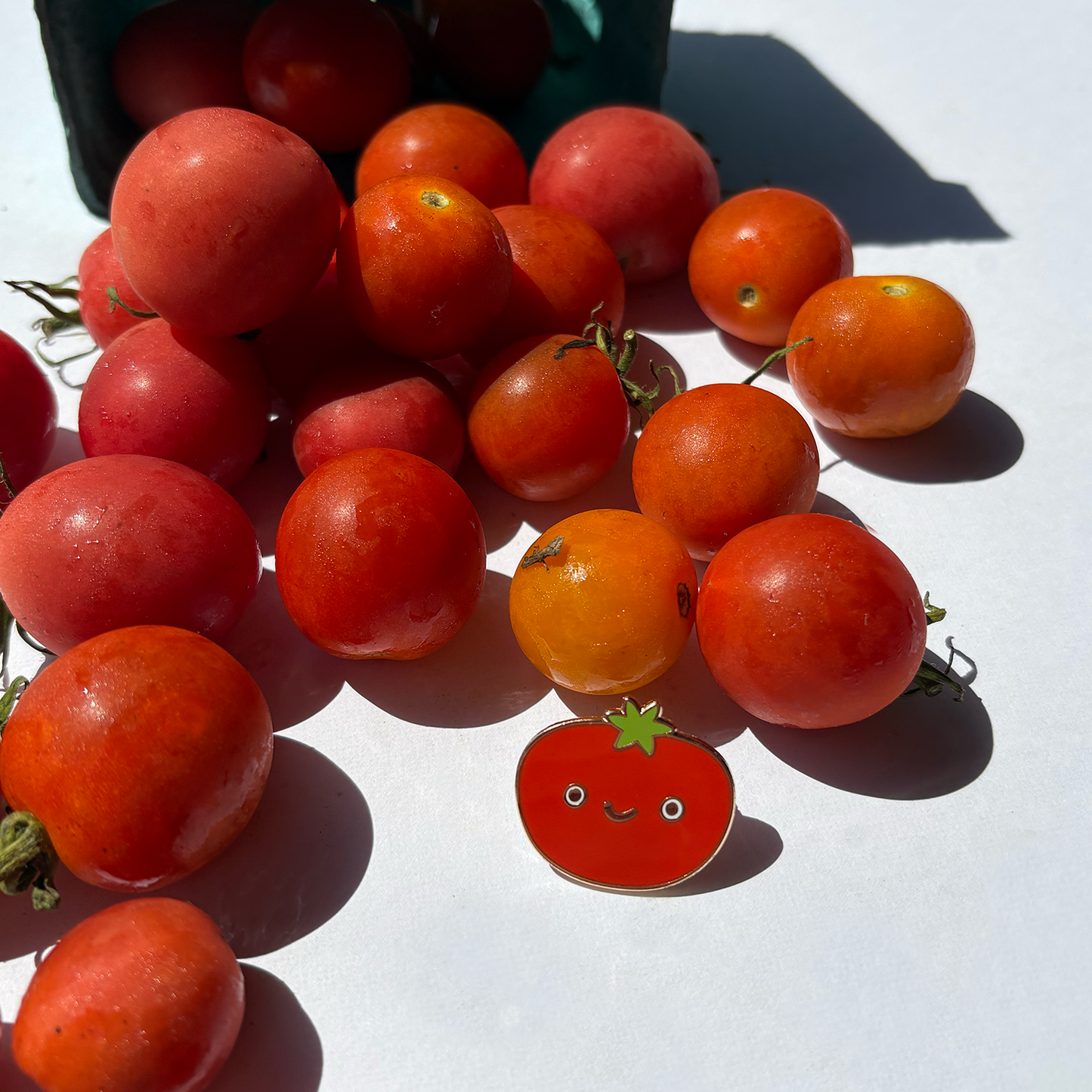 Tomato Pin